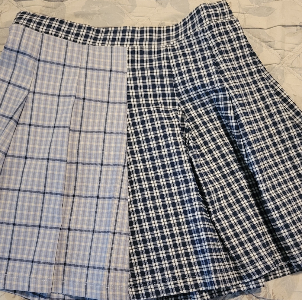 Tilt Pleated skirt